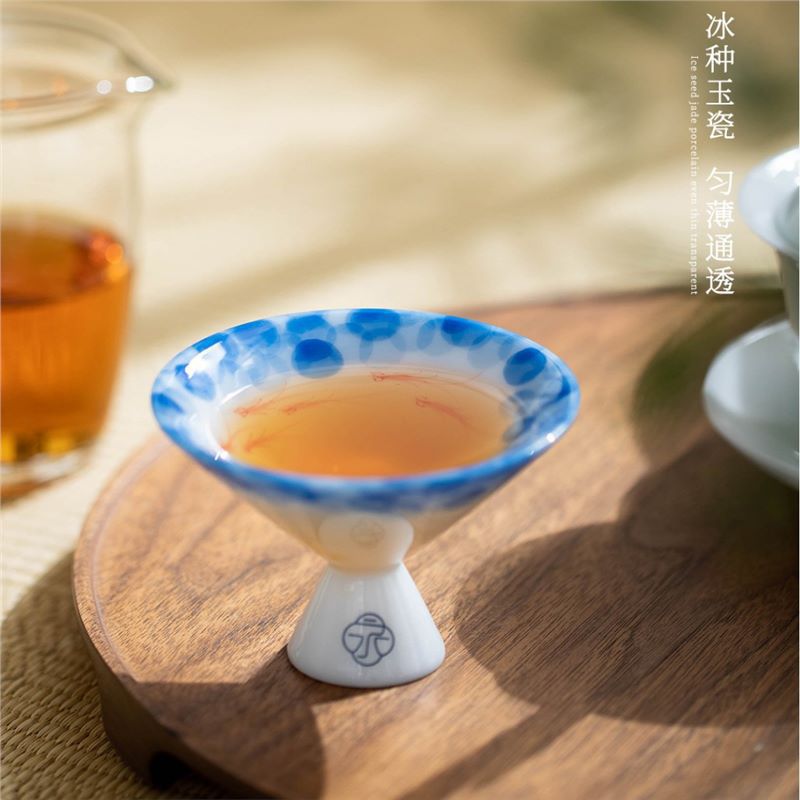 หยกน้ําแข็งมือวาดปลาเล่น Tea M - Home Fragrance Luxury บทวิจารณ์และราคา