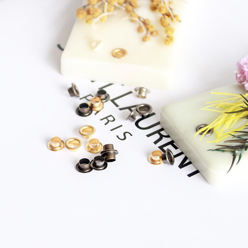 เทียนขี้ผึ้ง Buttonhole ชุด 5  - Beeswax Taper Candle บทวิจารณ์และราคา